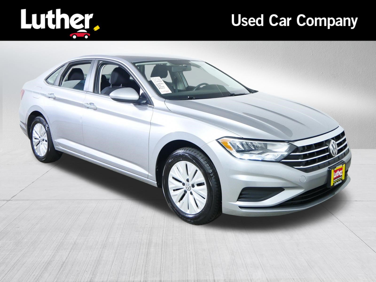 Used 2020 Volkswagen Jetta SE FWD image 1