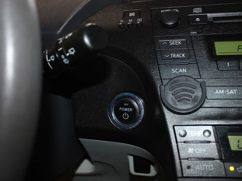 Used 2010 Toyota Prius Two FWD image 18