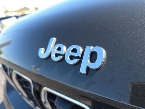 Used 2023 Jeep Grand Cherokee Overland w/ Adv Protech Group III AWD/4WD image 68