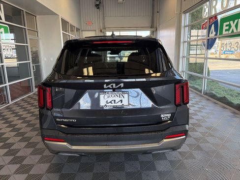 New 2026 Kia Sorento SX image 5