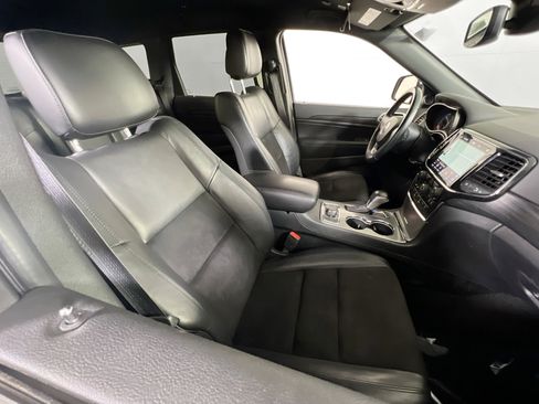 Used 2022 Jeep Grand Cherokee Laredo X image 23