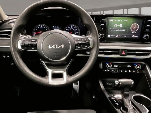 Used 2022 Kia K5 LXS FWD image 8