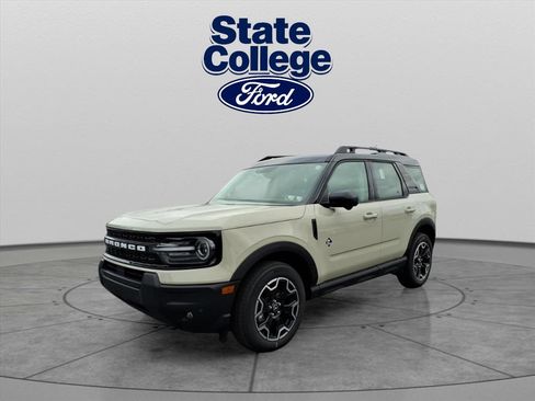 New 2025 Ford Bronco Sport Outer Banks w/ Outer Banks Tech Package+ image 1