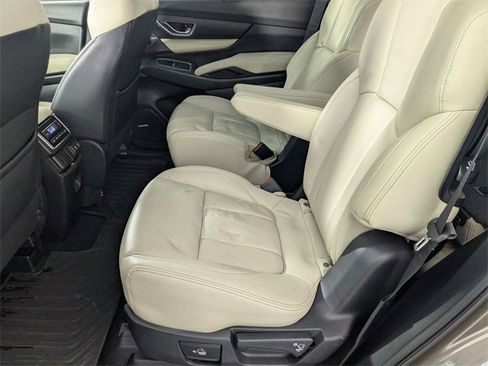 Used 2022 Subaru Ascent Limited w/ Technology Package image 29