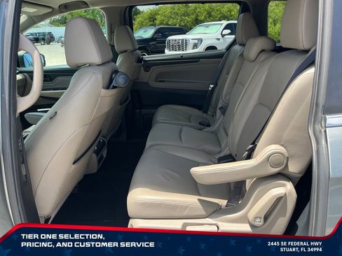 Used 2018 Honda Odyssey Touring image 11