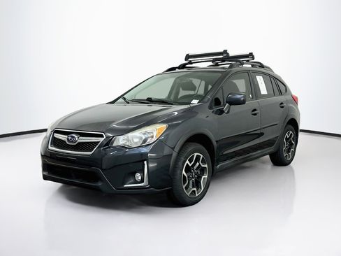 Used 2016 Subaru Crosstrek 2.0i Premium w/ Popular Package #1 AWD/4WD image 3