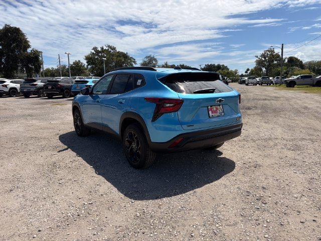 New 2026 Chevrolet Trax LT w/ Midnight Edition FWD image 8