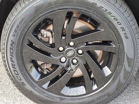 Certified 2023 Land Rover Range Rover Evoque R-Dynamic S image 8