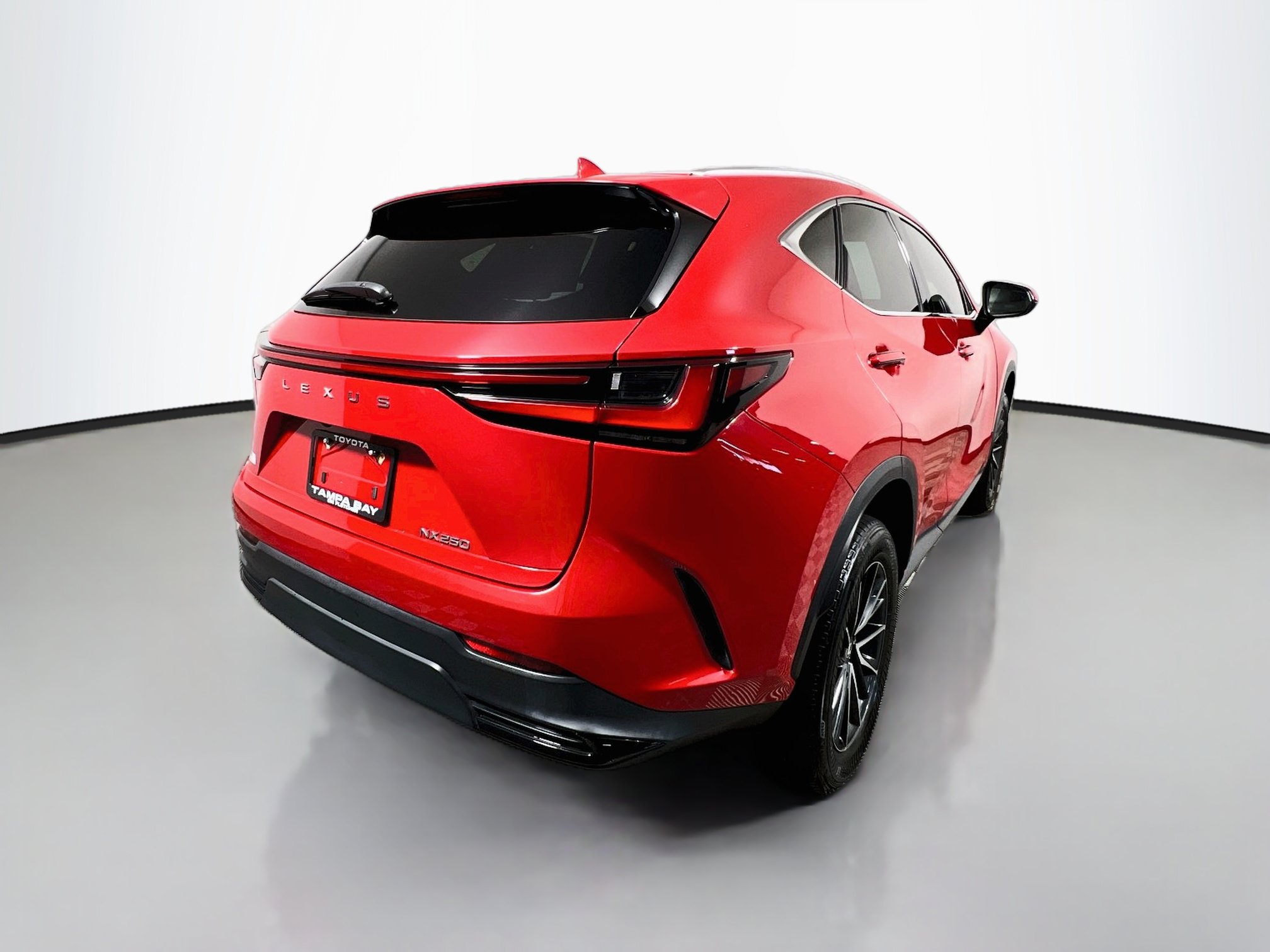 Used 2024 Lexus NX 250 FWD w/ Towing Package (2000 Lbs) image 4