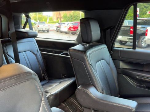 Used 2019 Ford Expedition Max Limited w/ Equipment Group 302A AWD/4WD image 15