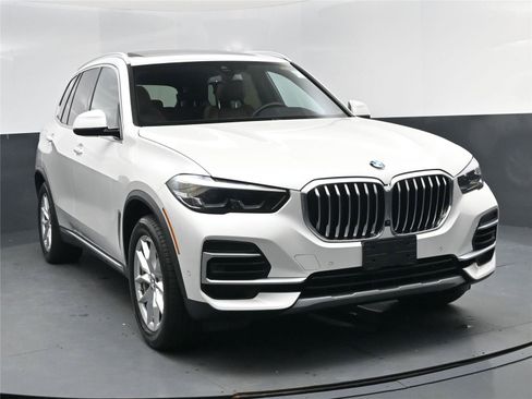 Used 2023 BMW X5 xDrive40i w/ Premium Package image 8