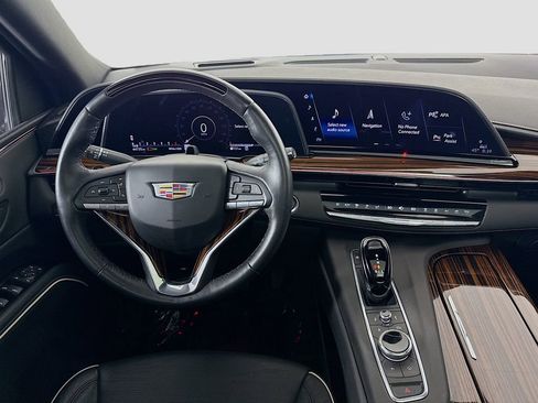 Used 2023 Cadillac Escalade Premium Luxury image 24