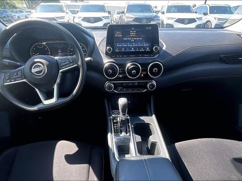 Used 2025 Nissan Sentra SV FWD image 18
