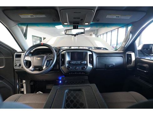 Used 2018 Chevrolet Silverado 1500 LT w/ Texas Edition RWD image 13