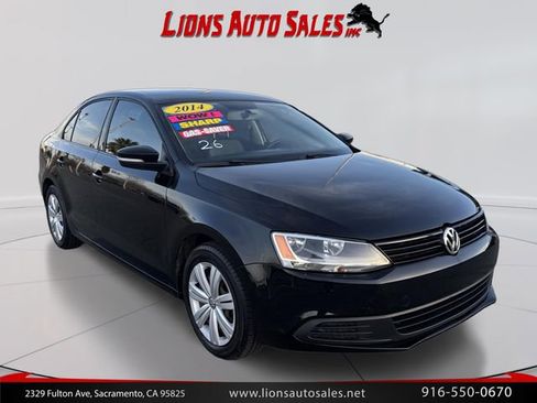 Used 2014 Volkswagen Jetta SE FWD image 3