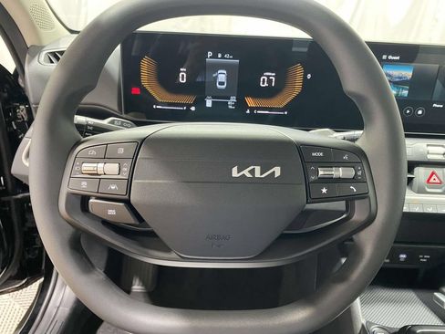 New 2026 Kia K4 FWD image 22