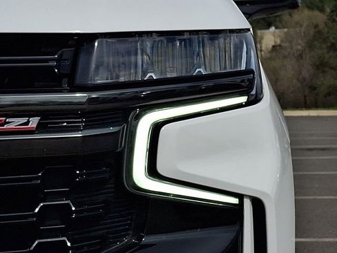 Used 2021 Chevrolet Tahoe Z71 w/ Z71 Signature Package image 9