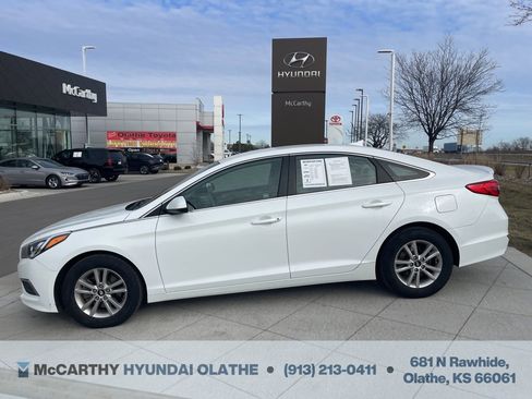 Used 2017 Hyundai Sonata SE image 12