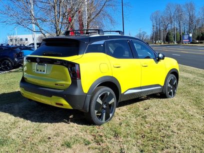 New 2026 Nissan Kicks SR w/ Cold Weather Package