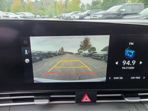 Used 2023 Hyundai Elantra SEL w/ Convenience Package FWD image 30
