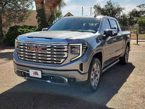 Used 2024 GMC Sierra 1500 Denali w/ Denali Reserve Package AWD/4WD image 1