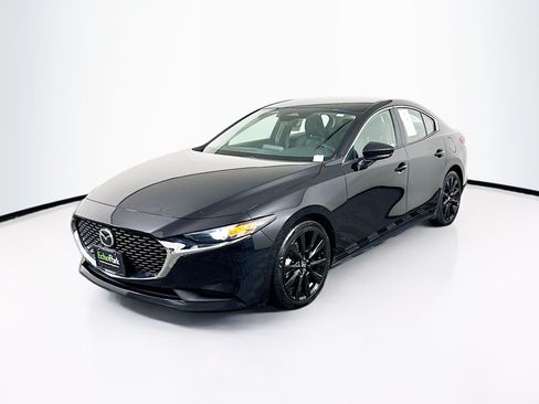 Used 2024 MAZDA MAZDA3 s FWD image 3
