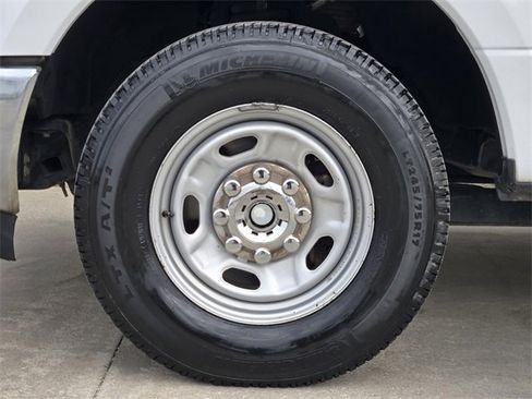 Used 2017 Ford F250 XL w/ Power Equipment Group image 13