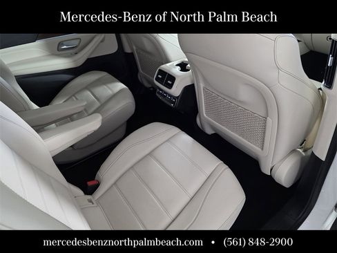 Certified 2022 Mercedes-Benz GLS 450 4MATIC image 32