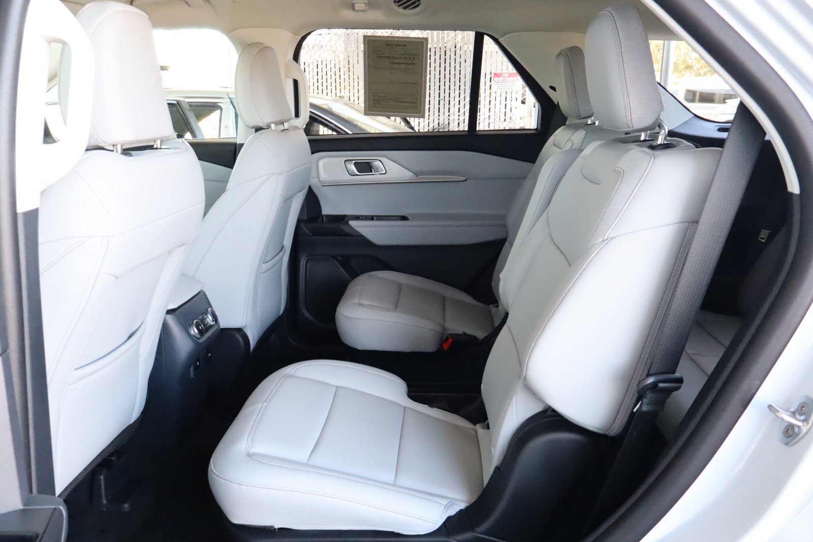 Used 2026 Ford Explorer Active w/ Active Comfort Package AWD/4WD image 36