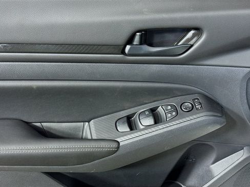 New 2026 Nissan Altima 2.5 SV FWD image 24