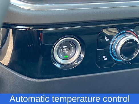 Used 2024 GMC Sierra 1500 SLT image 18