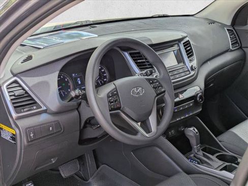 Used 2016 Hyundai Tucson SE w/ Option Group 02 FWD image 10