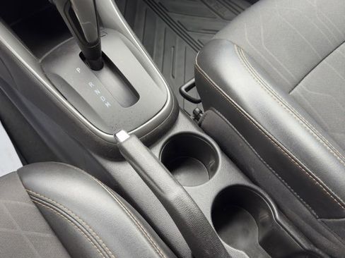 Used 2017 Chevrolet Trax LT w/ LT Convenience Package image 20