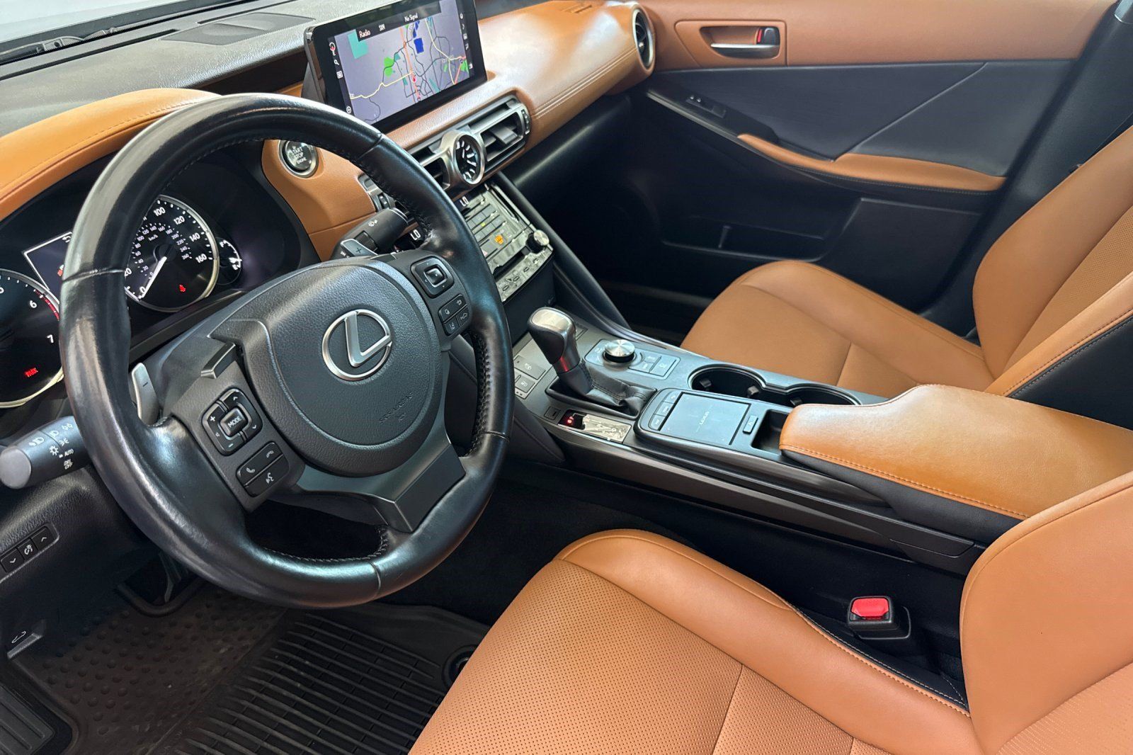 Certified 2022 Lexus IS 300 w/ Premium Package RWD image 11