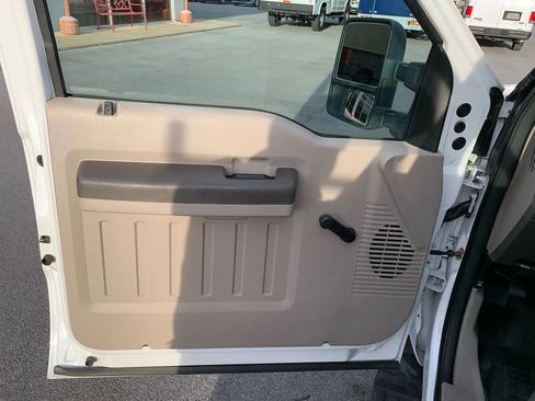 Used 2010 Ford F250 XL image 9