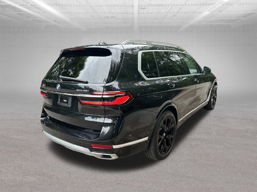 Used 2024 BMW X7 xDrive40i AWD/4WD image 5