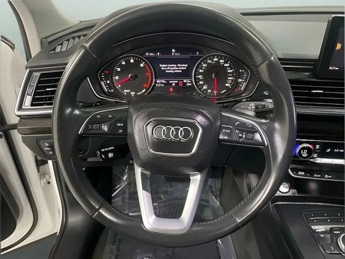 Used 2020 Audi Q5 2.0T Premium AWD/4WD image 17
