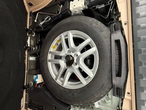 Used 2005 BMW X5 4.4i image 15