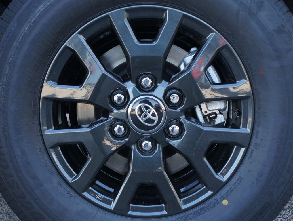 Used 2026 Toyota 4Runner SR5 RWD image 26