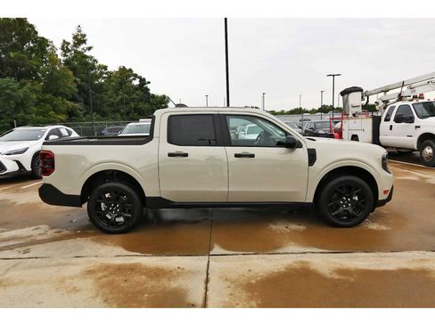 Used 2025 Ford Maverick XLT w/ XLT Luxury Package AWD/4WD image 5