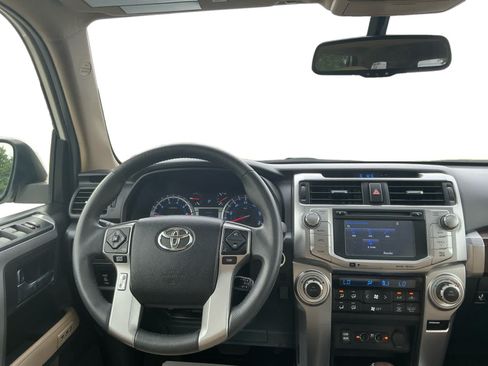 Used 2019 Toyota 4Runner Limited AWD/4WD image 10