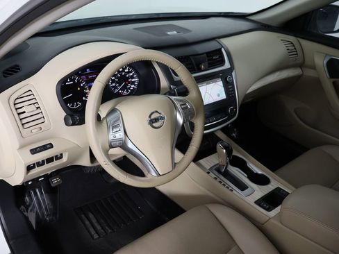 Used 2017 Nissan Altima 2.5 SL w/ Technology Package image 29