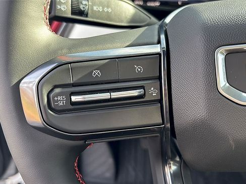 New 2025 GMC Canyon AT4 w/ AT4X Package image 13