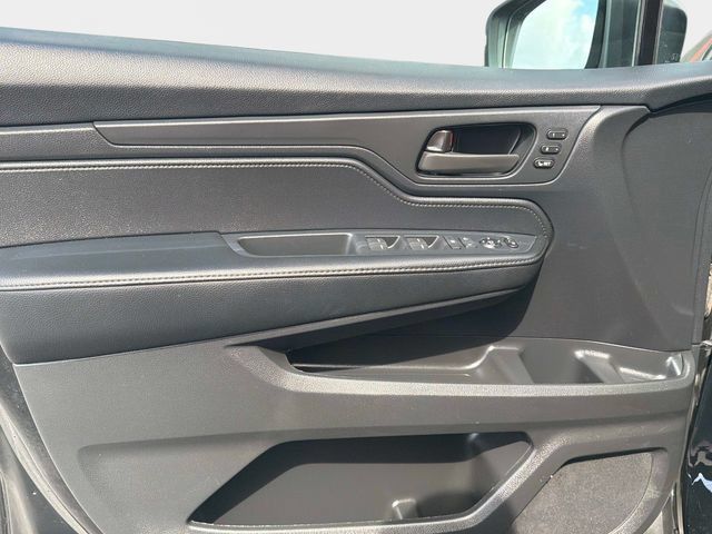 Used 2025 Honda Odyssey EX-L image 13