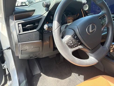Used 2023 Lexus ES 350 w/ Premium Package FWD image 14