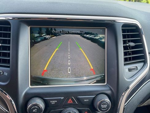 Used 2016 Jeep Grand Cherokee Limited AWD/4WD image 24