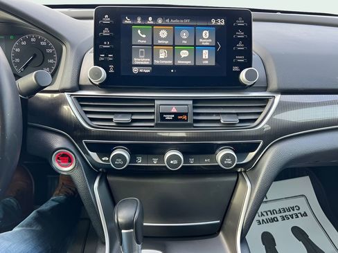 Used 2018 Honda Accord Sport image 20