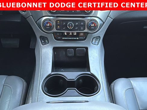 Used 2020 Chevrolet Suburban LT image 20