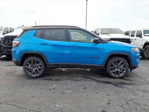 New 2026 Jeep Compass Limited image 17