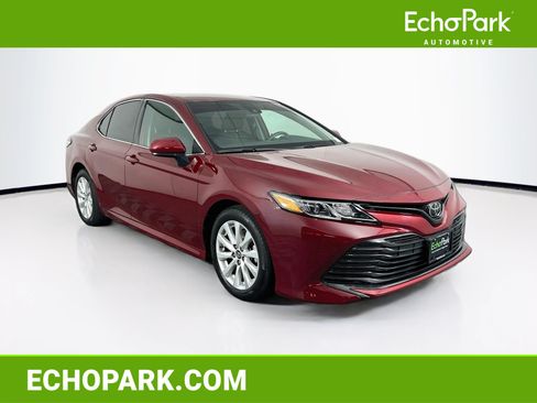 Used 2019 Toyota Camry LE FWD image 1